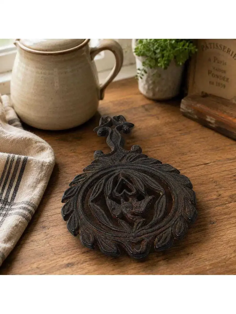 Small Cast Iron Bird on Heart Trivet Footed Primitive Kitchen Decor